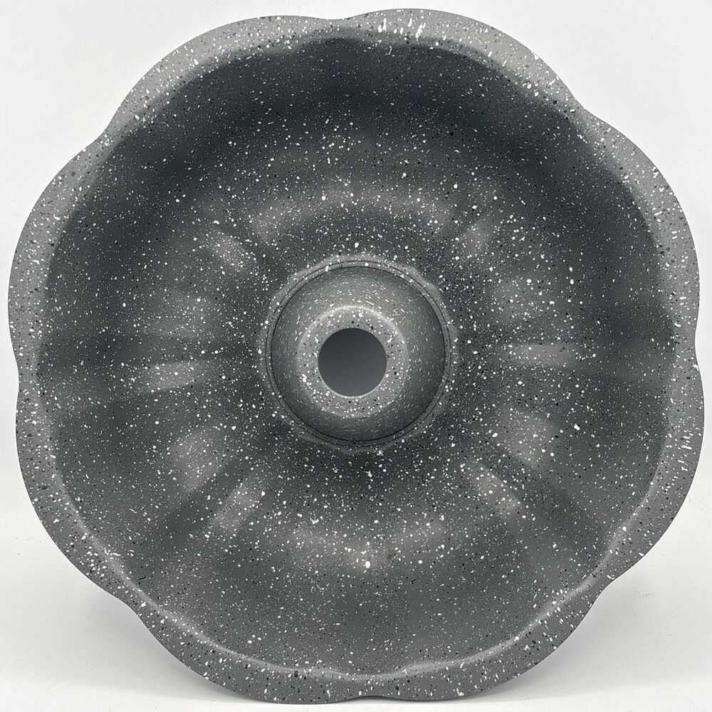 David Burke 9" Fluted Cake Pan- Speckled Grey~